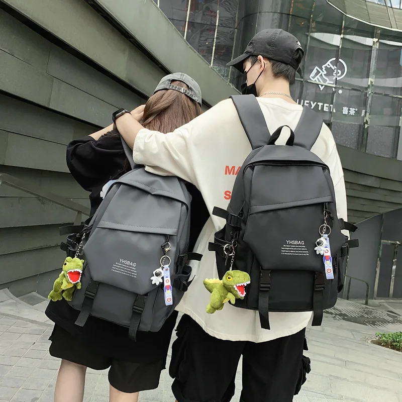 Корейская версия рюкзака модна и имеет большую вместимость Для учащихся средних и старших классов. Мужская Водичка