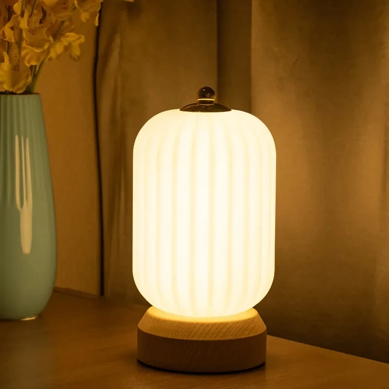 Креативная настольная лампа на светодиодной основе из массива дерева с регулируемой яркостью USB Прикроватное украшение для спальни Настольная лампа для чтения Подарок