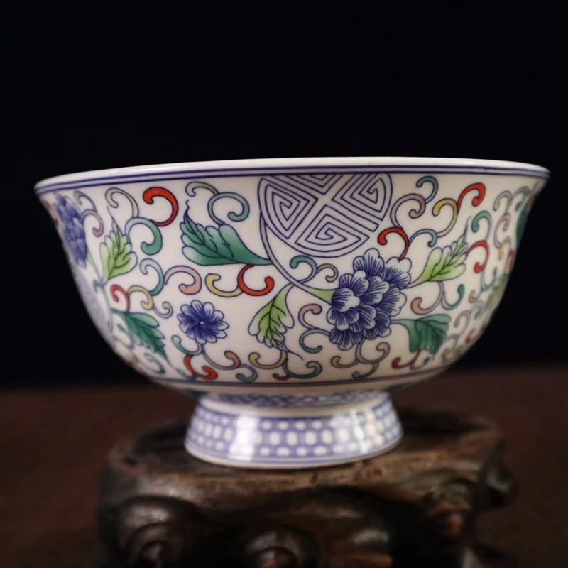 Маленькая чаша из Старой коллекции Wenxi Qianlong, изготовленная в Сине-белом цвете Doucai с узором из запутанной Ветви Лотоса