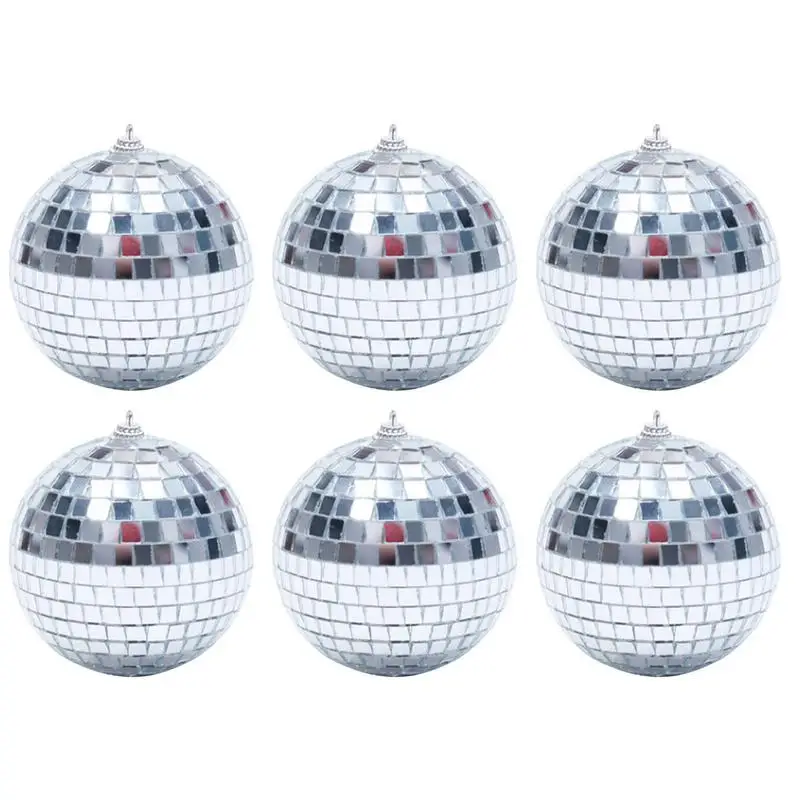 Серебряные драпировки с диско-шарами, Светоотражающие украшения в виде мини-диско-шаров разных размеров, красивые серебряные драпировки в виде мини-диско-шаров