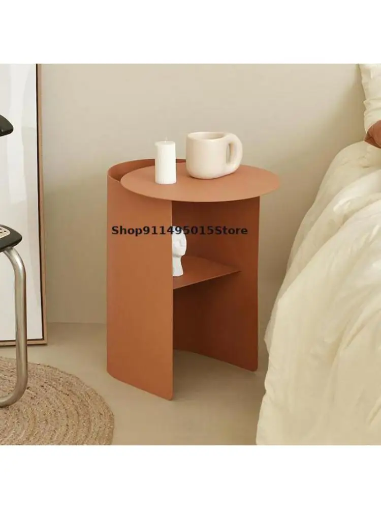 Скандинавский прикроватный столик Современный минималистичный прикроватный шкаф для хранения вещей в комнате Индивидуальный дизайн Оранжевый столик для хранения вещей